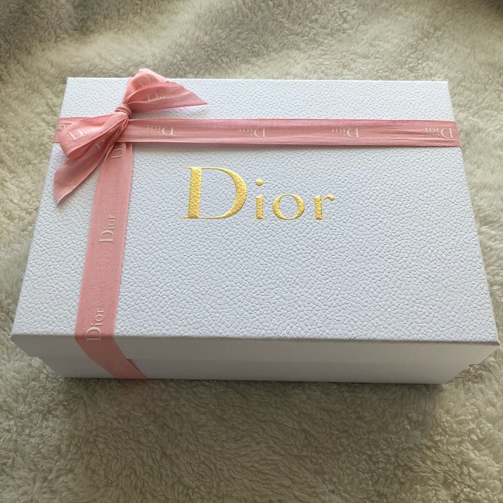 DIOR Gift Box w/ Pink Ribbon CD Paper & Sticker - Picture 3 of 8